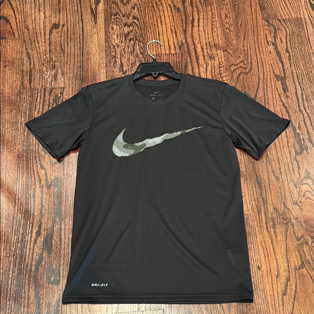 Nike Black Short Sleeve Tee